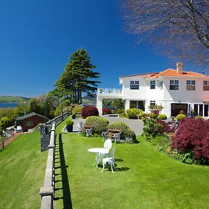 Resort On The Point -