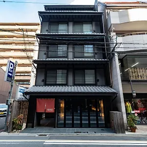 Rinn Sanjo Takakura（鈴 三条高倉) ホテル